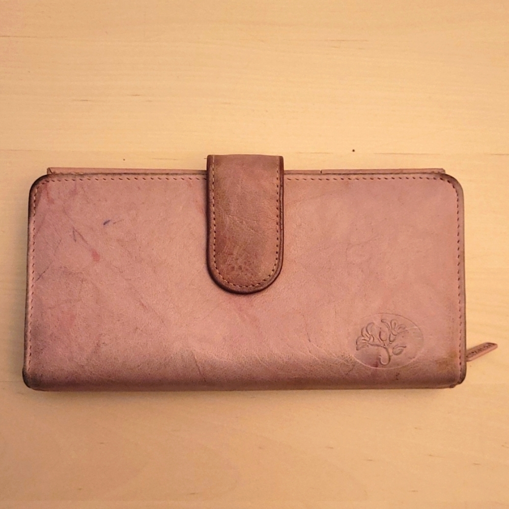 Buxton Light Pink Genunine Leather Wallet- See description.